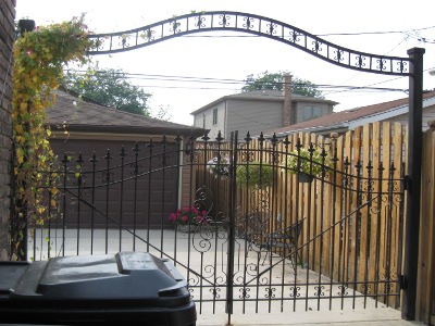 arched-driveway-gate.jpg